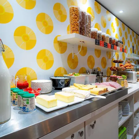 Ibis Styles Paris 15 Lecourbe-2